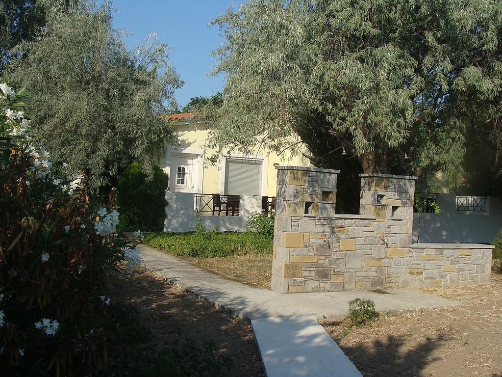 Alkiones Apartment *